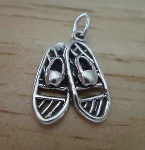 Plata Esterlina 3D 22x15mm Invierno Zapatos de Nieve Raquetas de Nieve Dije - Imagen 1 de 3
