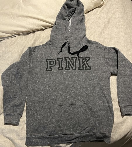 UNDERCOVER Cappuccio Victoria Secret ROSA. Grigio con lettere nere. Tasca anteriore. Taglia M