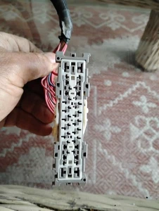 15 16 17 18 19 20 21 Dodge Ram 1500 TIPM Fuse Box Wiring Harness Plug Pigtail - Picture 1 of 3