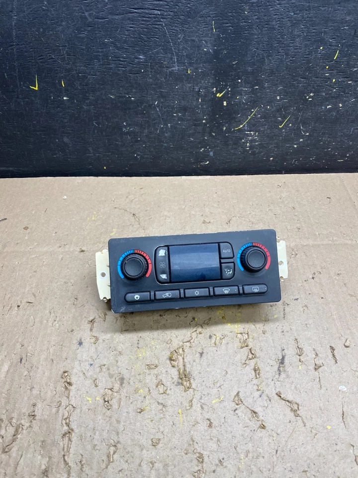 Chevrolet Silverado 2003 a 2006 módulo de control de climatización de calefacción U5481 DG Foto 1 de 4