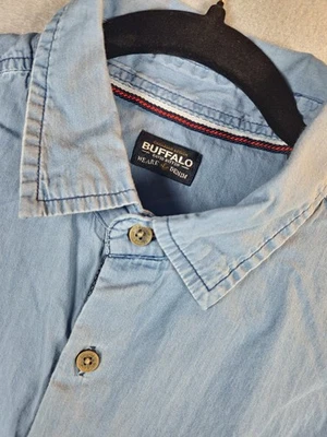 Buffalo David Bitton Soft Blue Denim Button Up Shirt w/redwhiteblue  Accent Sz M - Image 1 of 4