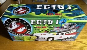 Ghostbusters Ecto 1 Trendmasters Extreme Vehicle 1997 CIB Vintage New Open Box - Picture 1 of 8