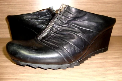 Zueco de cuero negro EARTHIES JAVELLE tacones de cuña de mula talla 7,5 B Foto 1 de 4