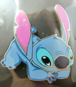 Disney Pin ACME Hot Art Stitch Lying on Stomach Cutout Silver Variant LE 500 - Picture 1 of 3