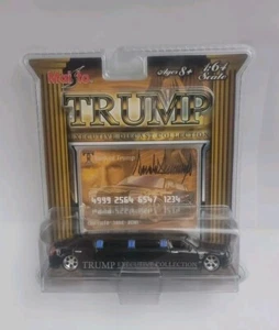 2006 MAISTO Executive Diecast 1:64 Scale Collection TRUMP Chrysler 300 Black - Picture 1 of 4