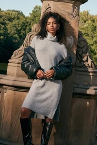 Lulus kuscheliges hellgraues Strick Rollkragen Midi Pullover Kleid, S - Bild 1 von 1