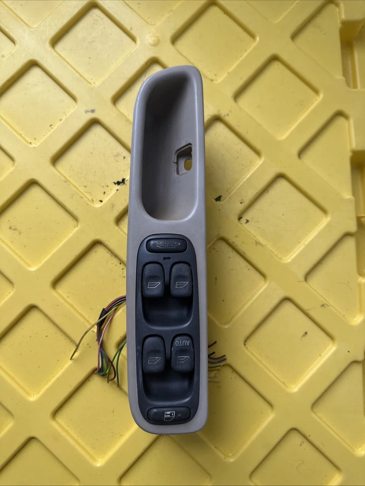 Volvo C70 ТРАНСФОРМИРУЕМЫЙ левый передний главный выключатель стеклоподъемника 98-04 - Изображение 1 из 4