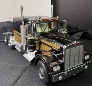 ROAD KINGS 1/18 - KENWORTH W900 - 1989 RK180121BK - Picture 1 of 23