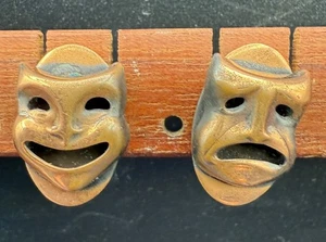 Retro Comedy Tragödie Ohrringe Schauspieler Masken Modernist Vintage Kupfer Schraubverschluss - Bild 1 von 3