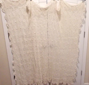 Vintage Handarbeit gehäkelt Tischdecke Ecru Rechteck 88" lang x 62" breit - Bild 1 von 3