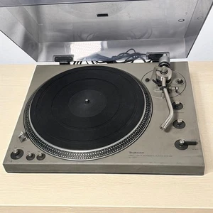 Technics SL-1300 Stereo Plattenspieler - Brushless DD Motor, Gimbal S-Arm for Parts - Bild 1 von 8