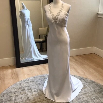 NWT $399 David's Bridal Galina Size 6 Ivory Beaded Halter Wedding Dress Y8977 - Image 1 of 4
