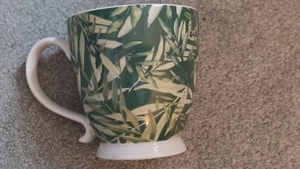Large " Botanical " Green Floral Designed Ceramic Coffee Mug - Picture 1 of 6