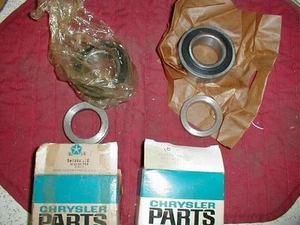 NUEVO DE LOTE ANTIGUO MOPAR 1966-71 B & E COJINETE DE EJE TRASERO Y CUELLO CON PARTE TRASERA DE 7 1/4 PULGADAS - Imagen 1 de 1