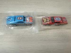 2 - 2003 Hot Wheels Camaro Salute to Petty 43 Cars - Wheaties and Lucky Charms - Picture 1 of 15