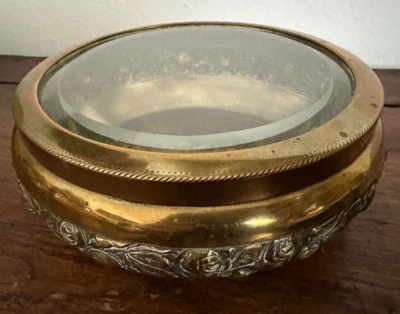 Antica scatola portabijoux o portaconfetti / rose - metallo dorato - Immagine 1 di 4