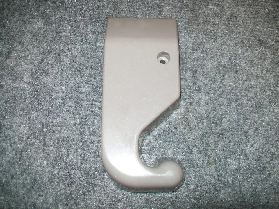 WPW10407158 JENN-AIR WHIRLPOOL REFRIGERATOR RIGHT SIDE HINGE COVER - Image 1 of 1