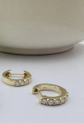 Huggies gruesos de laboratorio de 14 k  Foto 1 de 4