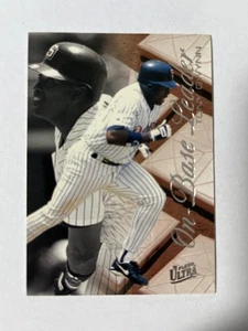 Tarjeta de béisbol 1996 Fleer Ultra #3 Tony Gwynn On-Base Leaders San Diego Padres - Imagen 1 de 2
