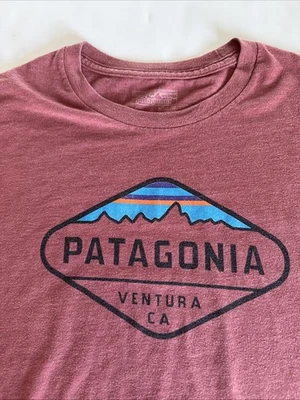 Camiseta Patagonia Para Hombre Calce Ajustado Manga Corta Talla M Granate Clásico Logo Montaña Foto 1 de 4