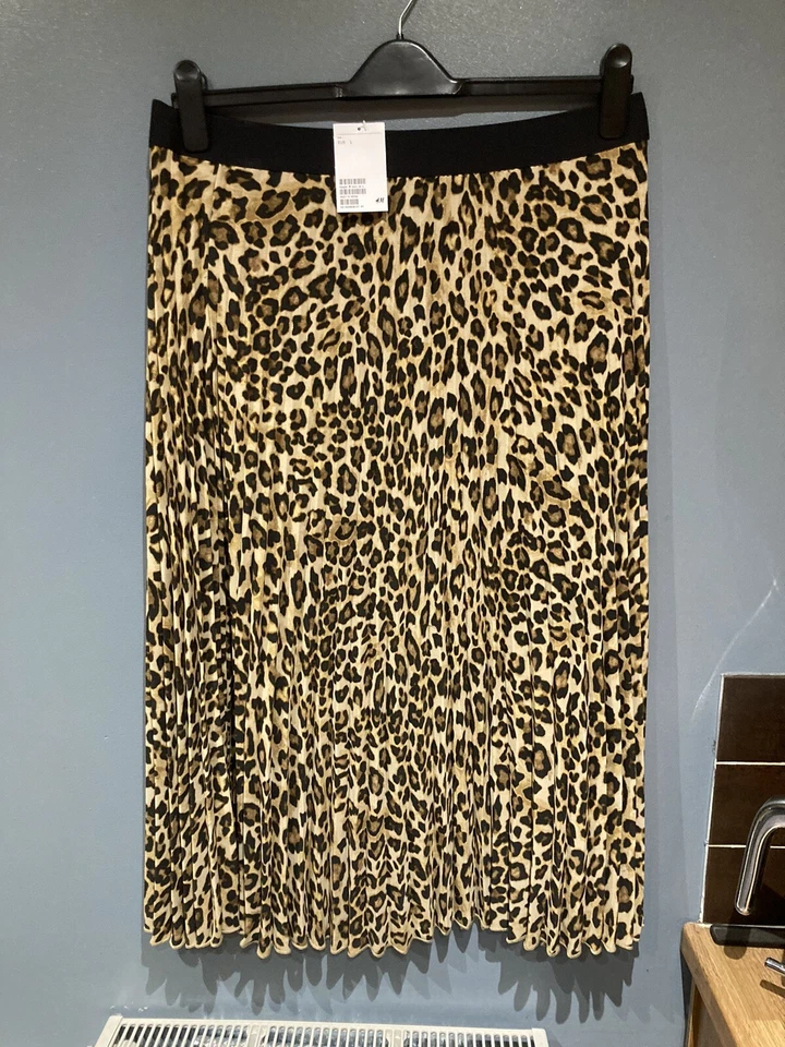 womens skirt size 18 H&M L - Image 1 of 2