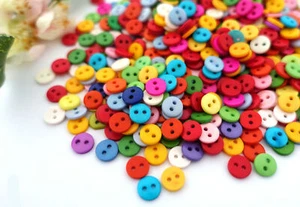20x Knopf Rund Klein 9mm Bunt Mix Kinderknöpfe Baby Knöpfe Kinder Puppe 2 Loch - Picture 1 of 3
