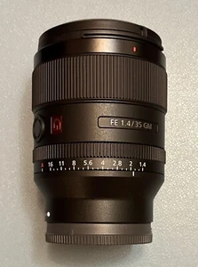 Sony FE 35mm f1.4 GM lens - Picture 1 of 6