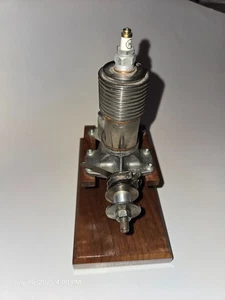 Brown Jr "D" .601 cu in 1938 rare vintage restored model airplane engine - Picture 1 of 6