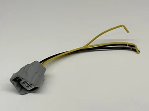 2020-2024 Toyota Corolla Headlight Connector Plug Pigtail 4-way Wire Wiring - Picture 1 of 6