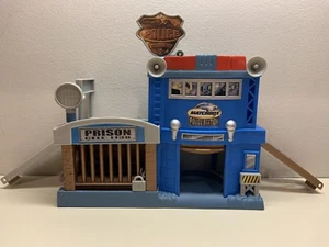 Matchbox Hero City Police Station - Picture 1 of 7