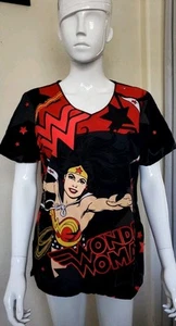 Wonder Women Tooniforms Women's Scrubs Top V-Neck Side Pockets TF626 Sz M NWOT - Picture 1 of 15