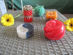 5 Kerzen bunt in Handarbeit gefertigt - Bild 1 von 3