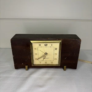 Vintage Westclox Electric Desk Clock Made in Canada Wood Case Non-Working - Picture 1 of 10