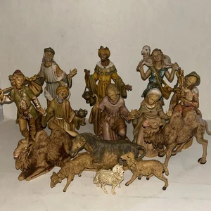 LOT 14 Fontanini Depose Italy Nativity Pieces (see pictures) (12216) - Picture 1 of 16