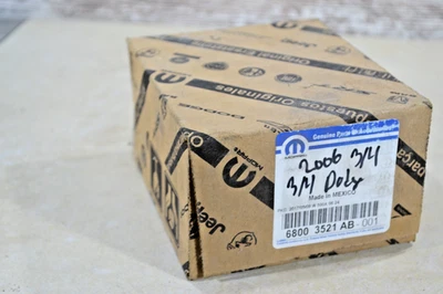 Оригинальный комплект Dodge U-Joint Mopar 68003521AB новый из старых запасов - Изображение 1 из 4