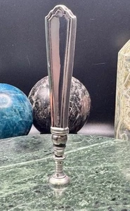 •Vintage• Colonial Repoussé Sterling Silver Marked Handle Tobacco Pipe Tamper - Picture 1 of 6