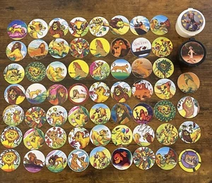 Lotto 59 tappi latte vintage Re Leone Pog, 2 contenitori, 1 sbattitore - Foto 1 di 8