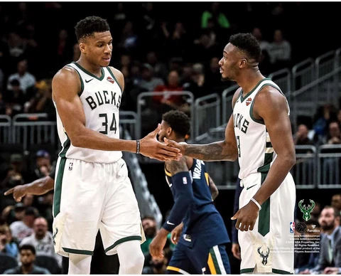 Thanasis Antetokounmpo Milwaukee Bucks Unsigned w/Giannis Antetokounmpo Photo Cover