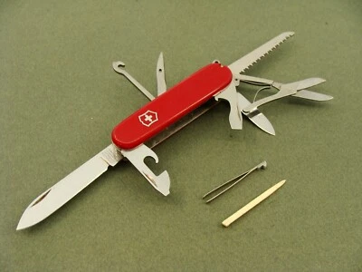 VICTORINOX SWITZERLAND 91MM HUNTSMAN SWISS ARMY POCKET KNIFE MULTI TOOL KNIVES - Image 1 of 4