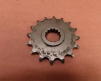 Piñón delantero Yamaha FZ6-R FZ6R FZ6 FZ600 2004-2009 JTF1595-16 Foto 1 de 4