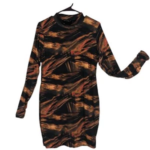 Pretty Little Thing Bodycon-/Scheidekleid Kunst zum Tragen, abstrakter Druck, 14 brandneu/schwarz - Bild 1 von 9