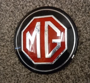 Used MG Hornpush Centre Badge - MGB MGC Midget 57H5593 - Picture 1 of 3