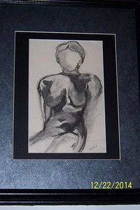 An original charcoal drawning " A Seated Nude at rest" matted and framed - Picture 1 of 4