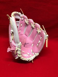 Wilson PINK Girls Glove HOPE CANCER AWARENESS 10 Inch T-Ball Mitt Baseball A2446 - Picture 1 of 9