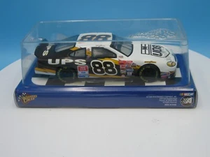 2002 Winner's Circle Dale Jarrett UPS #88 1:24 NASCAR Race Car NEW NIB - Picture 1 of 9