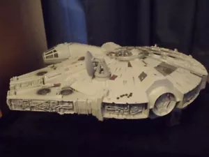Star Wars Millennium Falcon Hasbro Europe C-2604A Espositore nave plastica 28" F/S - Foto 1 di 13