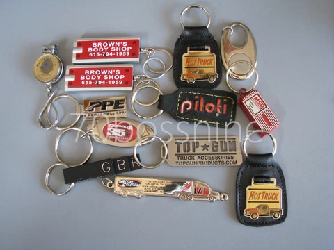 LOT OF 13 AUTOMOTIVE TRADE SHOW SEMA PRI TYPE KEYCHAINS Cover