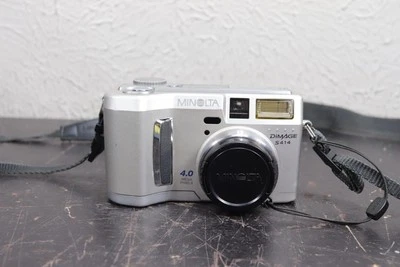 Minolta Dimage S414 Digital Camera 4.0mp - Image 1 of 4