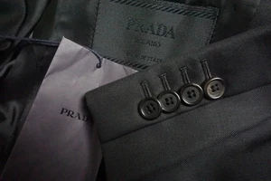 Prada Milano Solid Black Wool 2 Pc Suit Jacket Pants 38R BRAND NEW - Picture 1 of 12