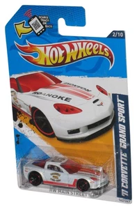 Hot Wheels Hw Principale Strada'12 Bianco'71 Corvette Grand Sport Toy Auto - Foto 1 di 1